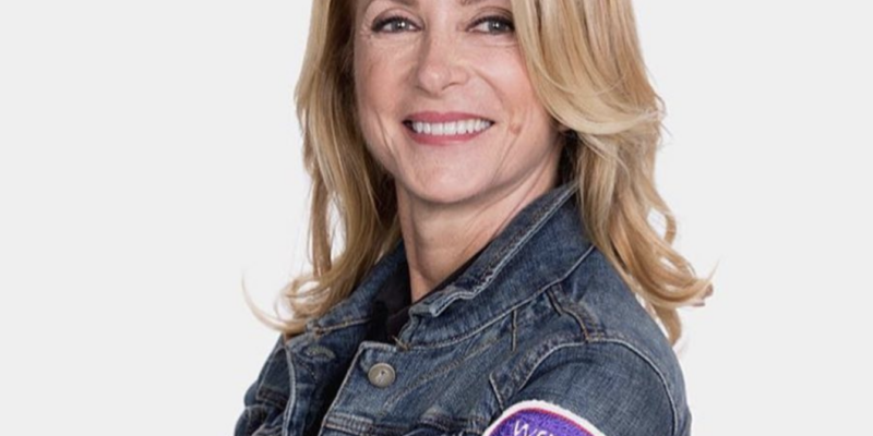 Wendy Davis receives endorsement from 'defund police' group Indivisible