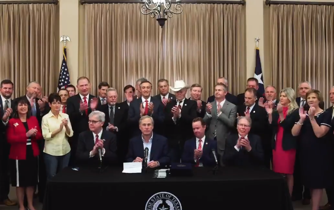 Gov. Greg Abbott signs permitless carry into law