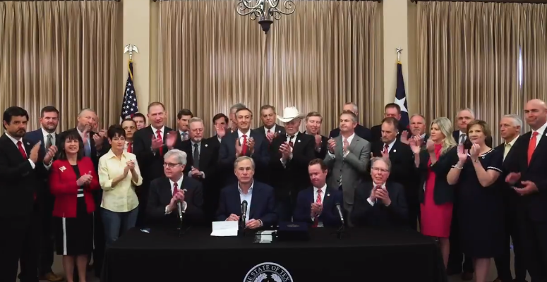 Gov. Greg Abbott signs permitless carry into law
