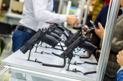 Judge strikes down ban on adults below 21 carrying handguns