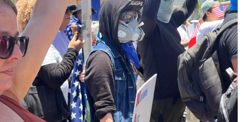 Protesters Try to Attack Driver Over Iranian Protest