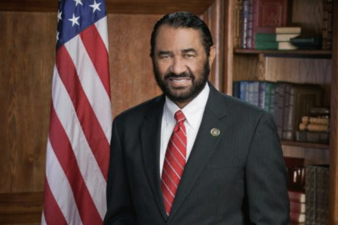 Al Green Demands Kristi Noem Face Criminal Charges Over Alleged Racial Profiling by ICE