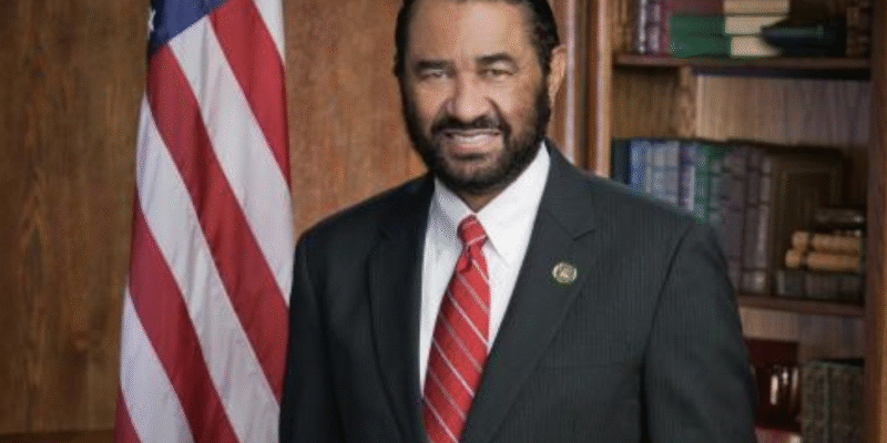 Al Green Demands Kristi Noem Face Criminal Charges Over Alleged Racial Profiling by ICE