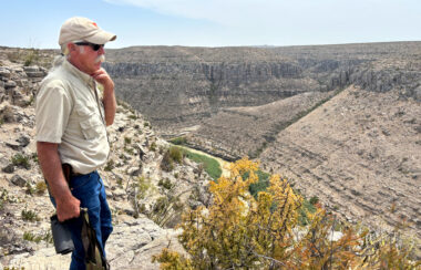 How Texas landowners are fighting back against Trump's border wall